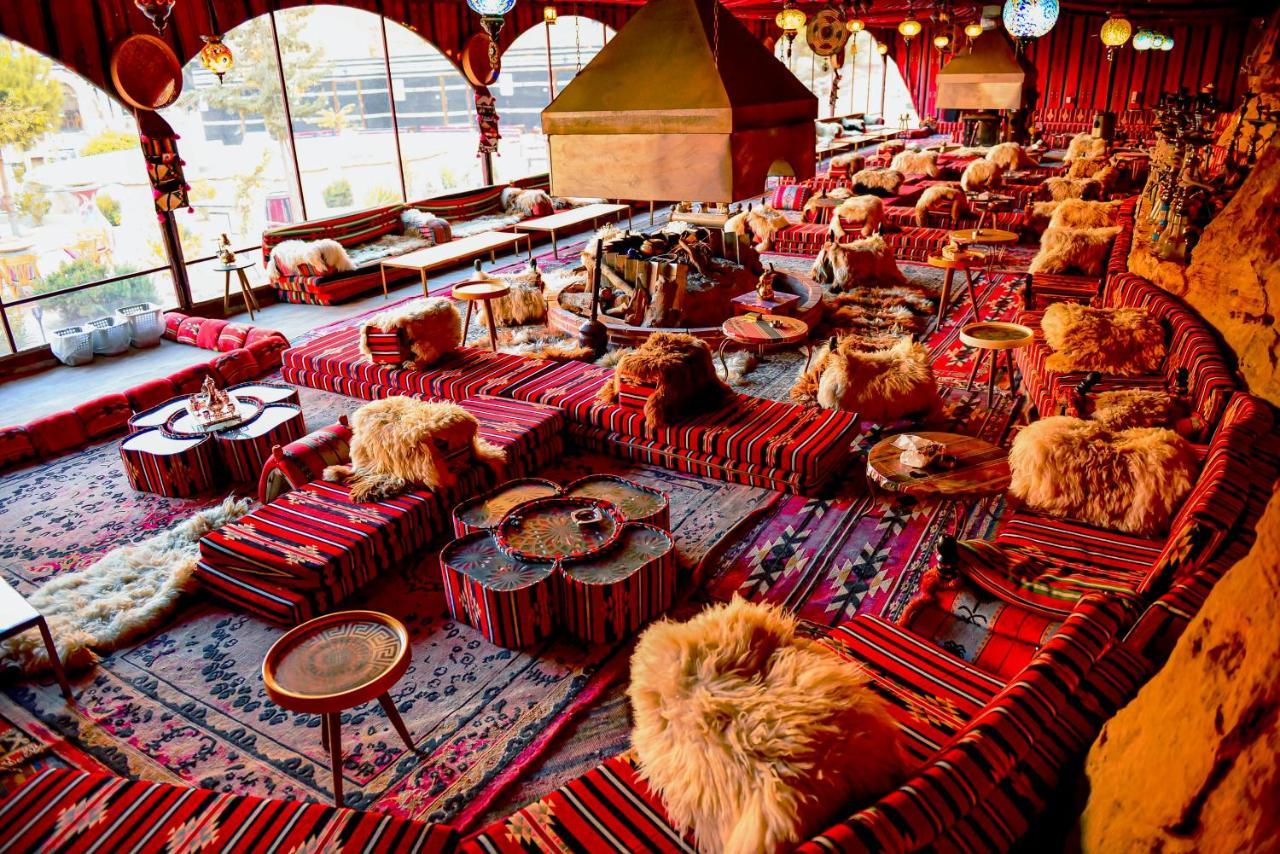 Hotel Little Petra Bedouin Camp à Al Hayy Extérieur photo