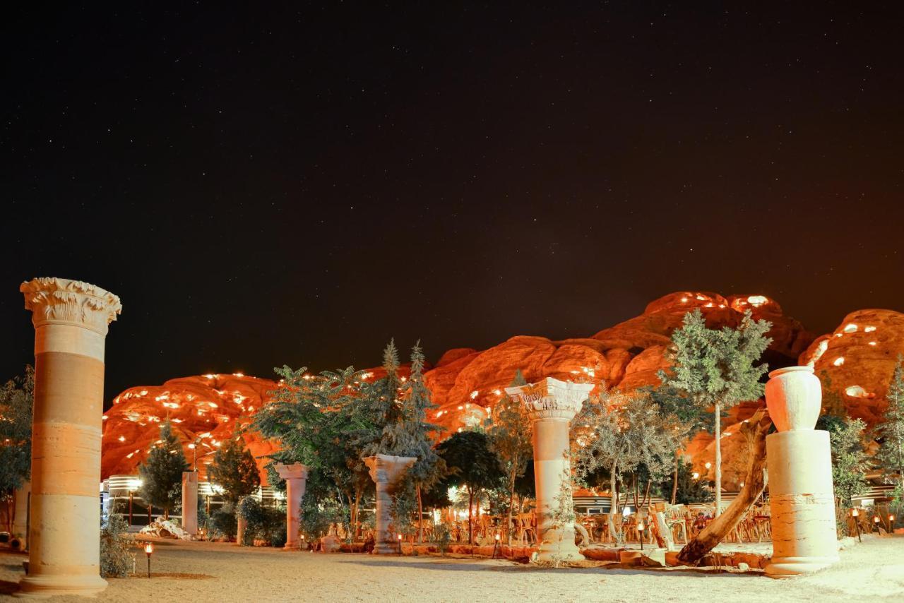 Hotel Little Petra Bedouin Camp à Al Hayy Extérieur photo