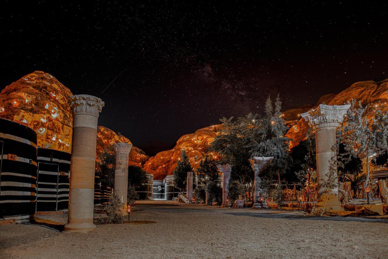 Hotel Little Petra Bedouin Camp à Al Hayy Extérieur photo