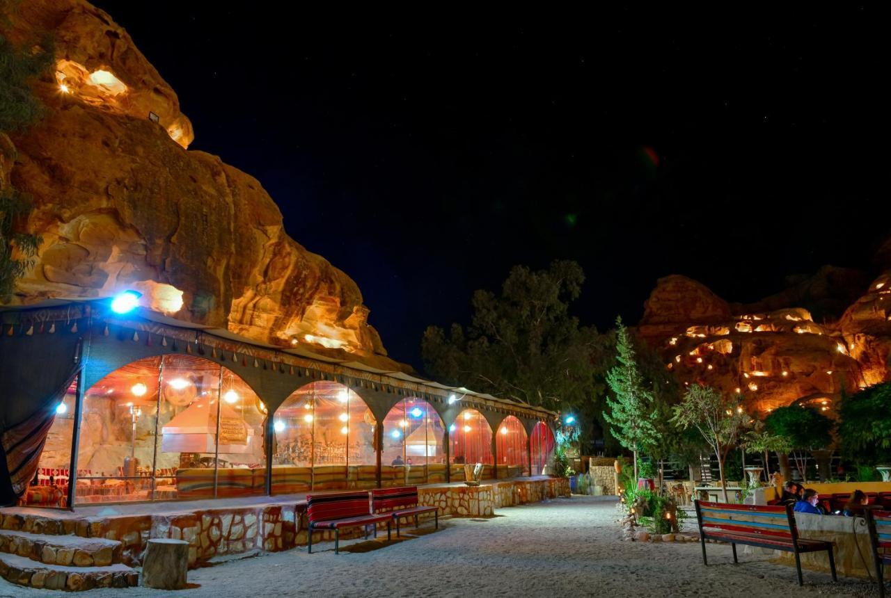 Hotel Little Petra Bedouin Camp à Al Hayy Extérieur photo
